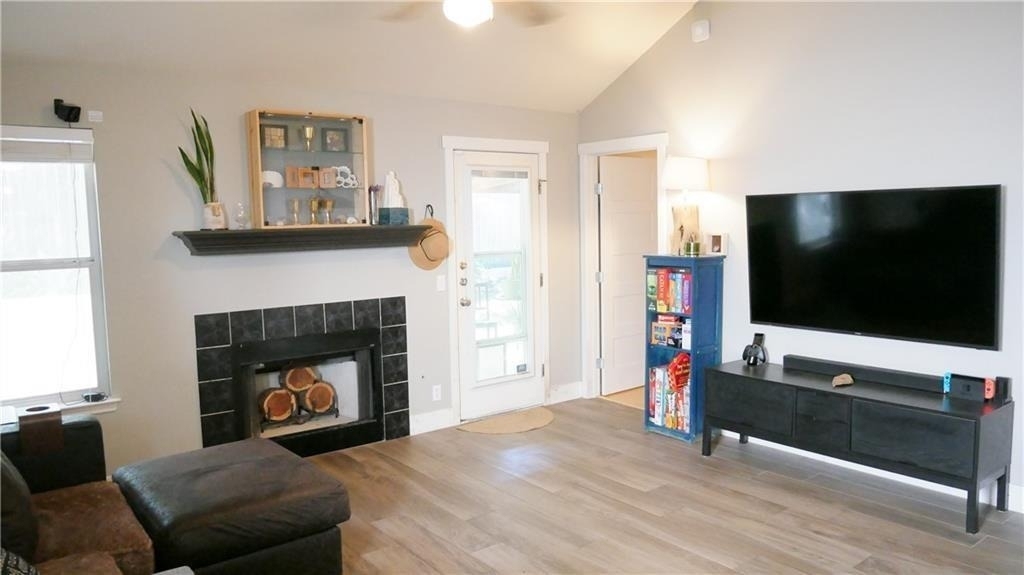 9103 Wellesley Dr - Photo 0