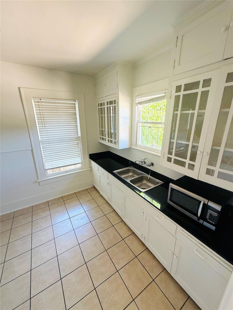 3212 E Oakmont Blvd - Photo 7