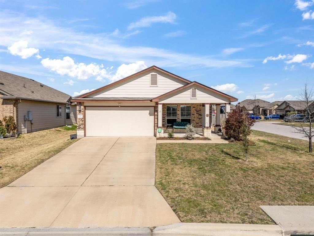 137 Hematite Ln - Photo 0