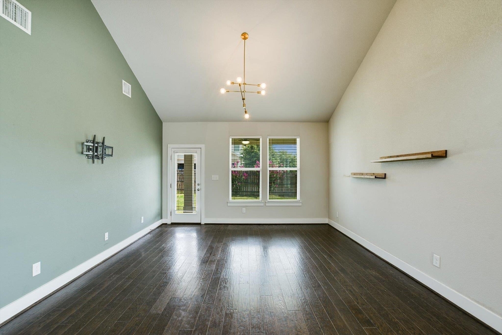 5826 Aviano Rd - Photo 10