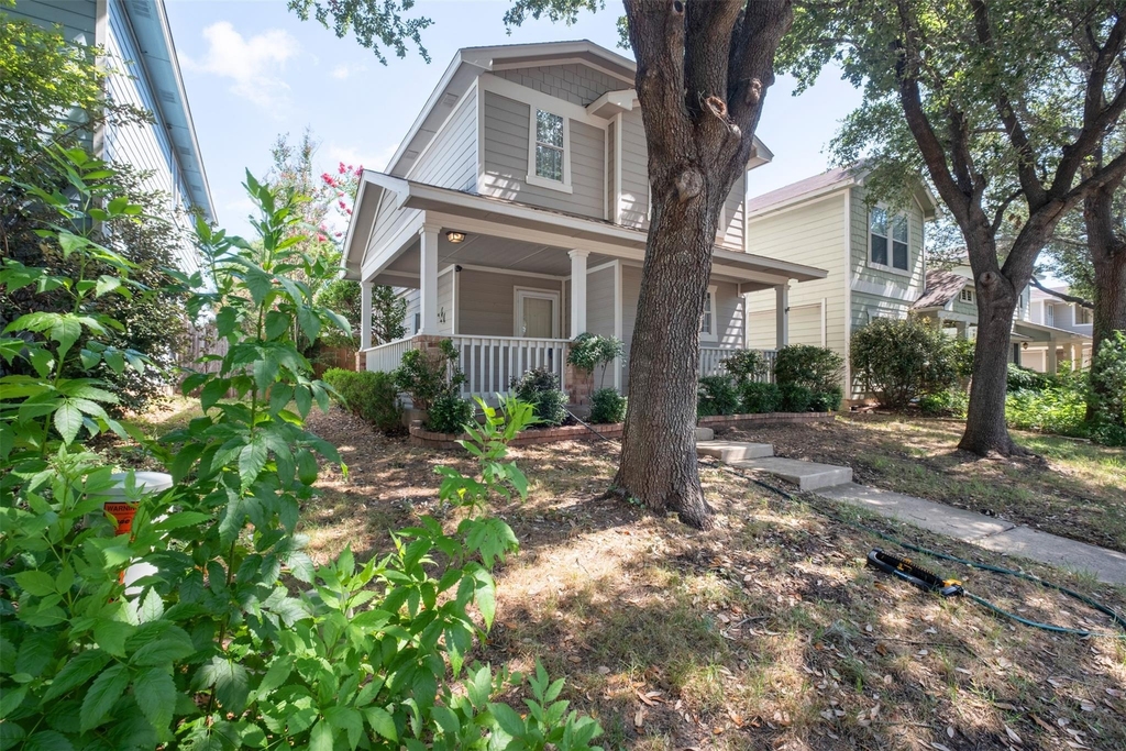 2208 Melissa Oaks Ln - Photo 2