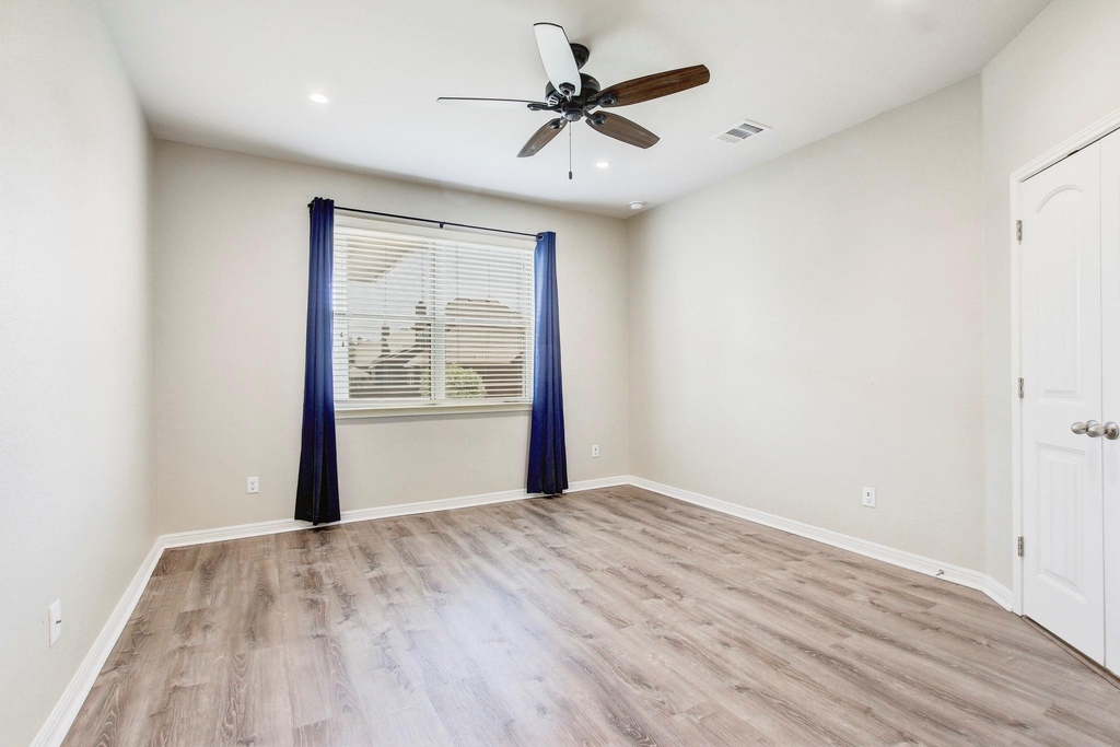 356 Quarry Ln - Photo 12