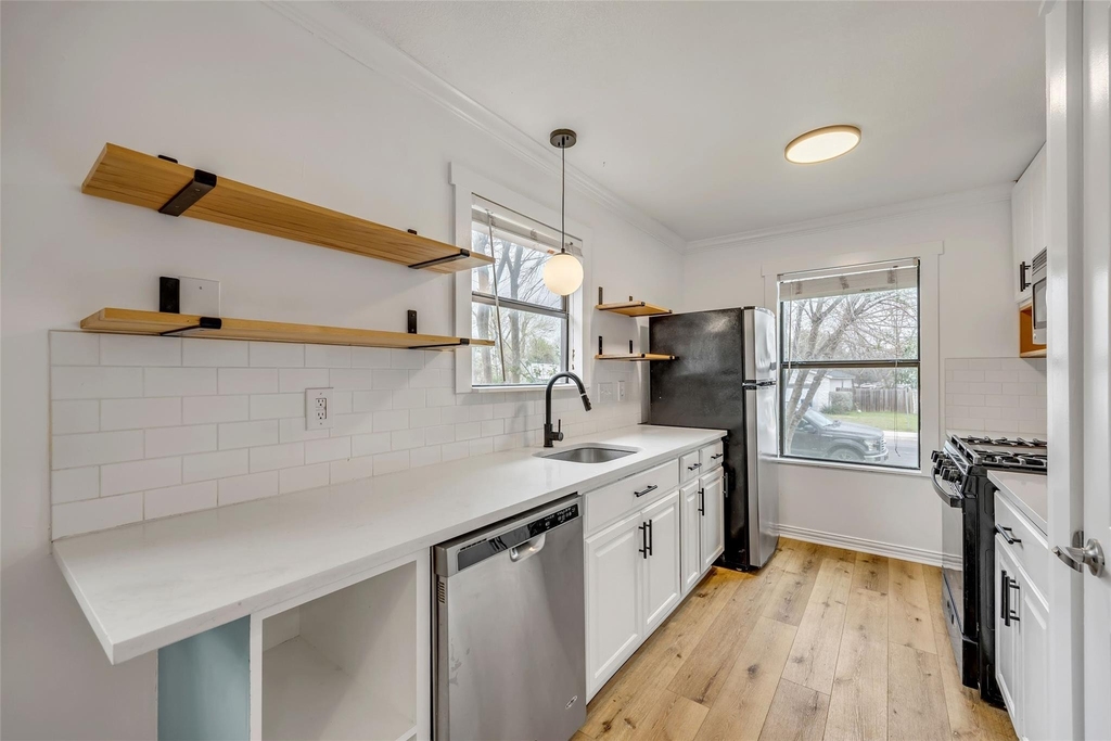 7004 Trendal Ln - Photo 7