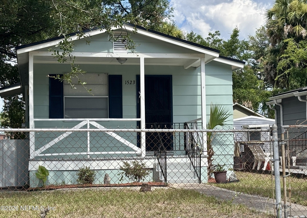 1523 Van Buren Street - Photo 0