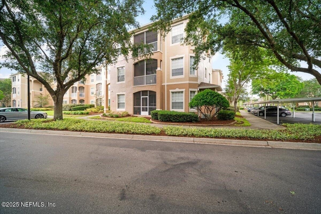 7990 Baymeadows Road E - Photo 2
