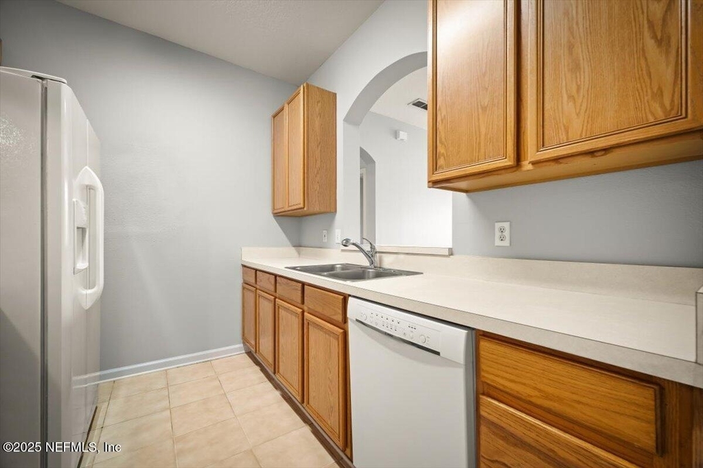 7990 Baymeadows Road E - Photo 5