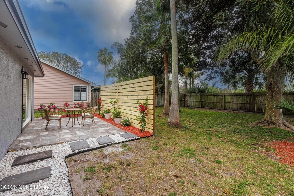 401 Pheasant Run - Photo 4