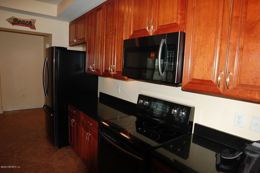 525 3rd Street N - Photo 13