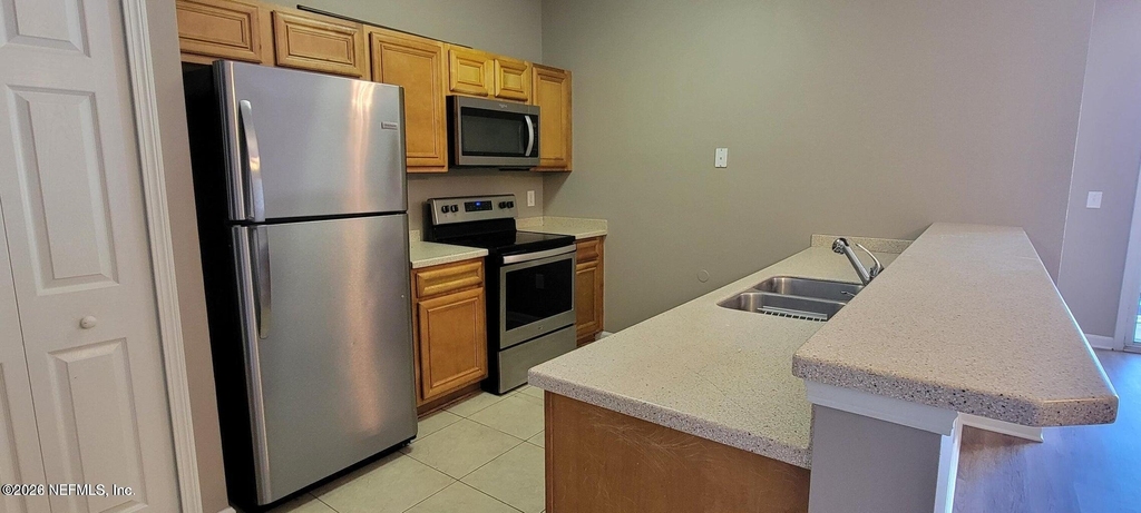 8227 Lobster Bay Court - Photo 3