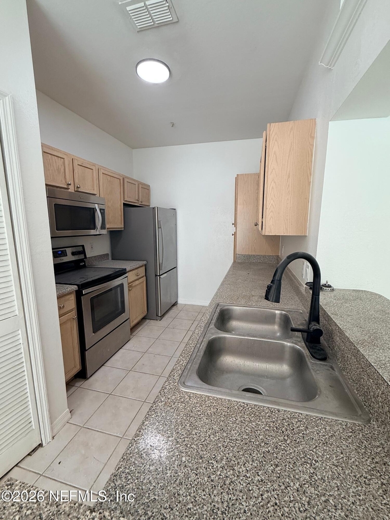 7800 Point Meadows Drive - Photo 30