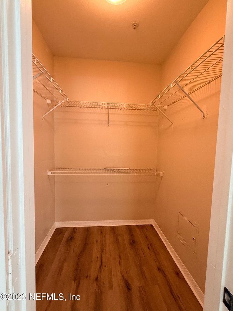 7800 Point Meadows Drive - Photo 16