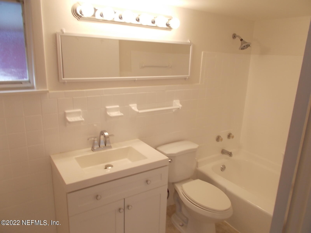 5738 Cruz Road - Photo 18
