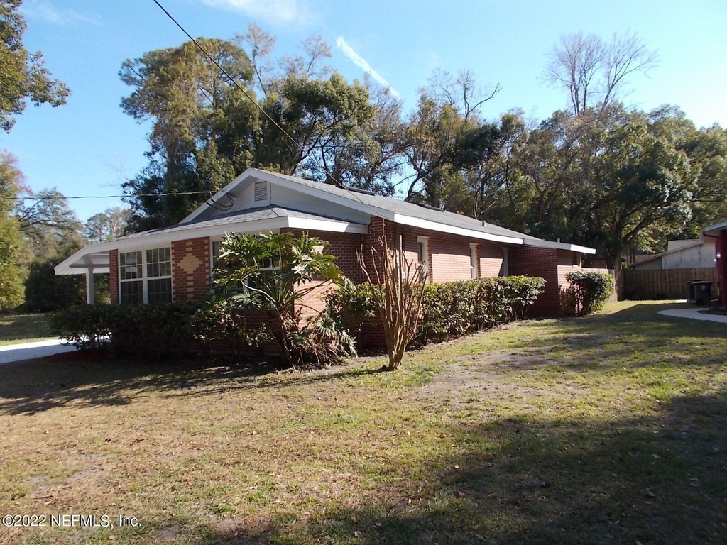 5738 Cruz Road - Photo 0