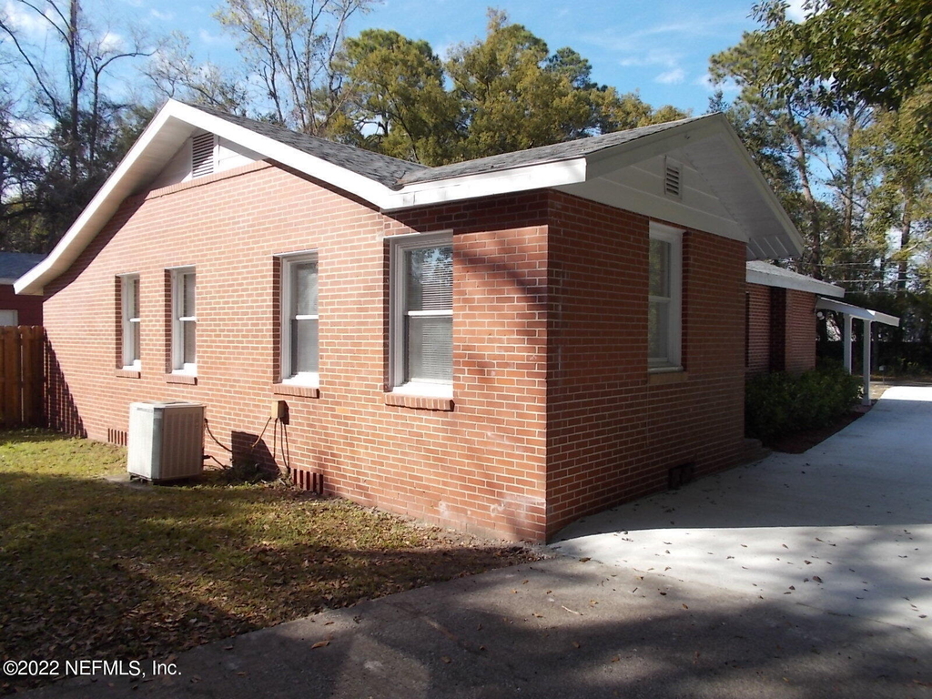 5738 Cruz Road - Photo 3