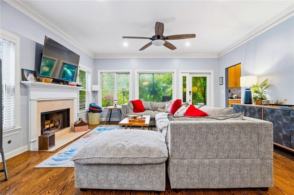 4565 Windsor Park Place - Photo 8