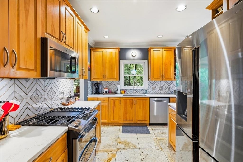4565 Windsor Park Place - Photo 10