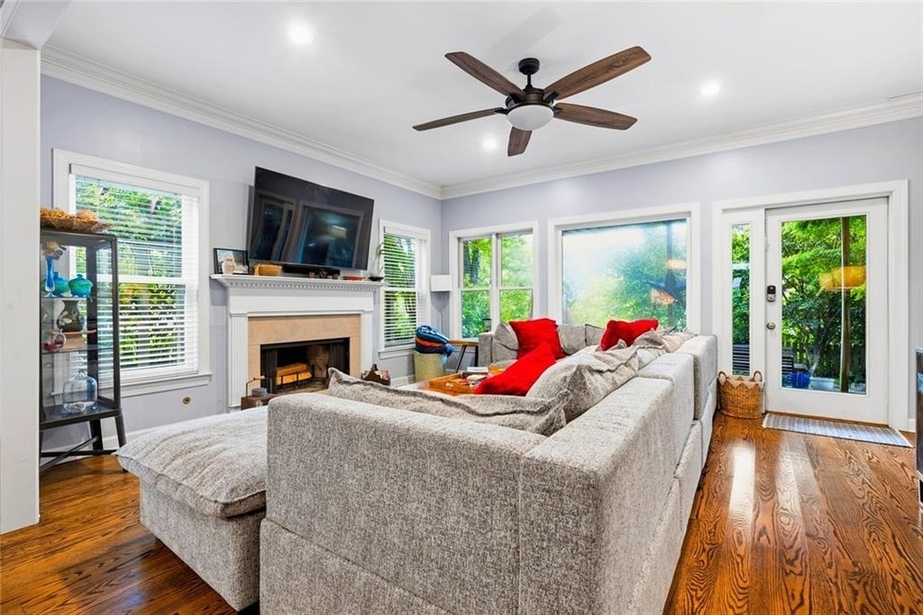 4565 Windsor Park Place - Photo 1