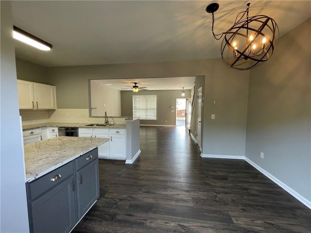 980 Prestwyck Court - Photo 10