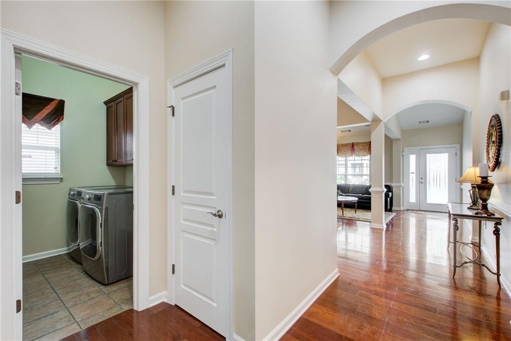 529 Olympic Way - Photo 8