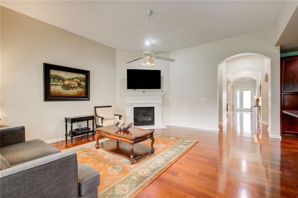 529 Olympic Way - Photo 16