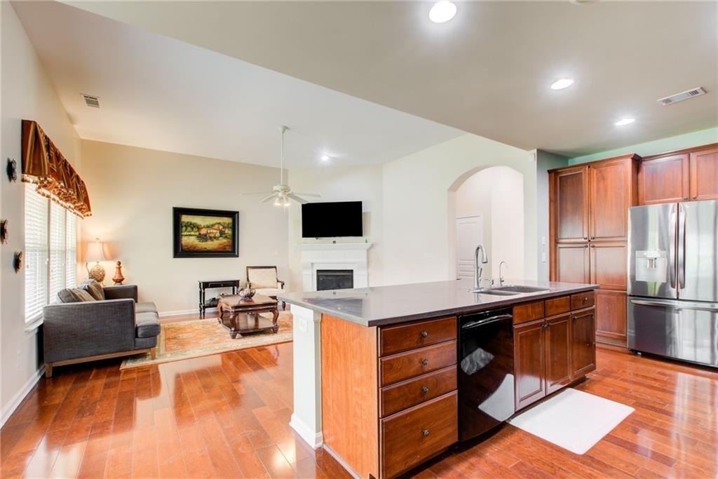 529 Olympic Way - Photo 14