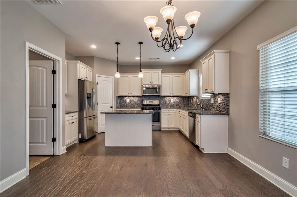 4914 Whisper Creek Court - Photo 11