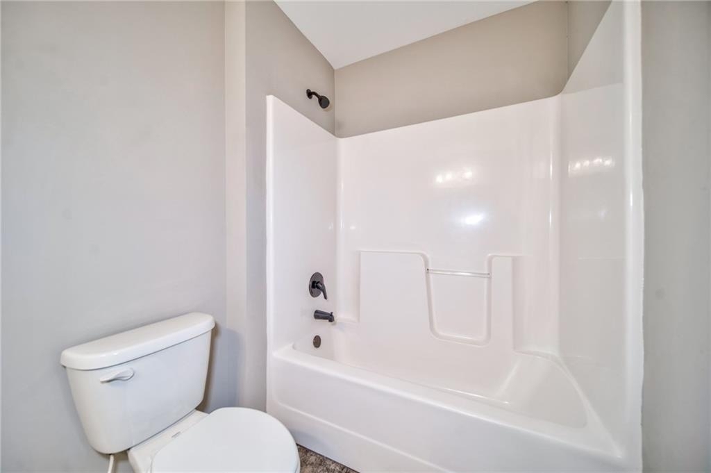 4914 Whisper Creek Court - Photo 20
