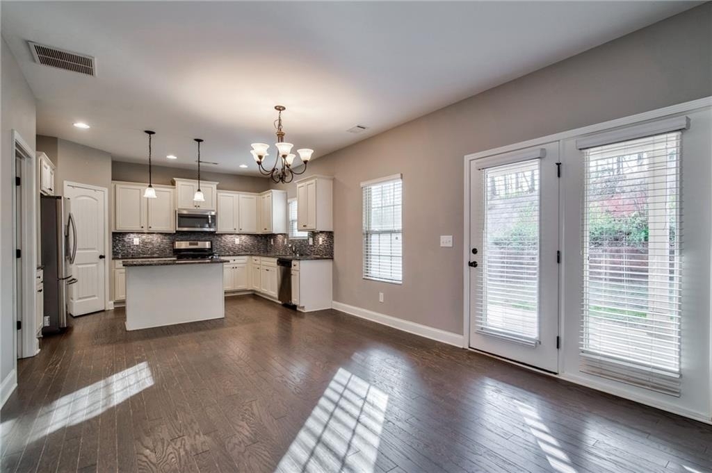 4914 Whisper Creek Court - Photo 10