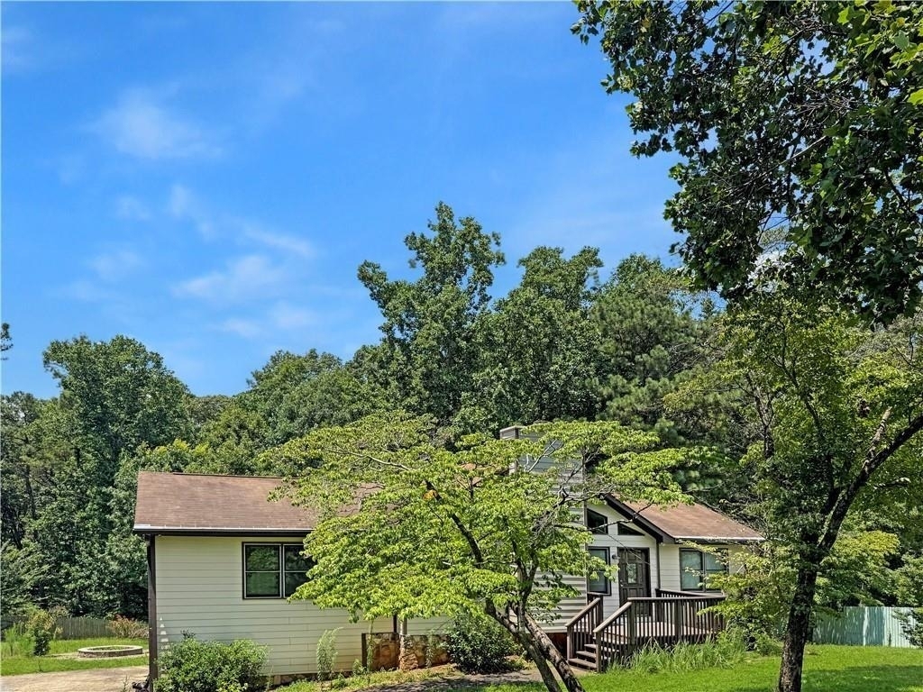 412 Hickory Walk - Photo 0