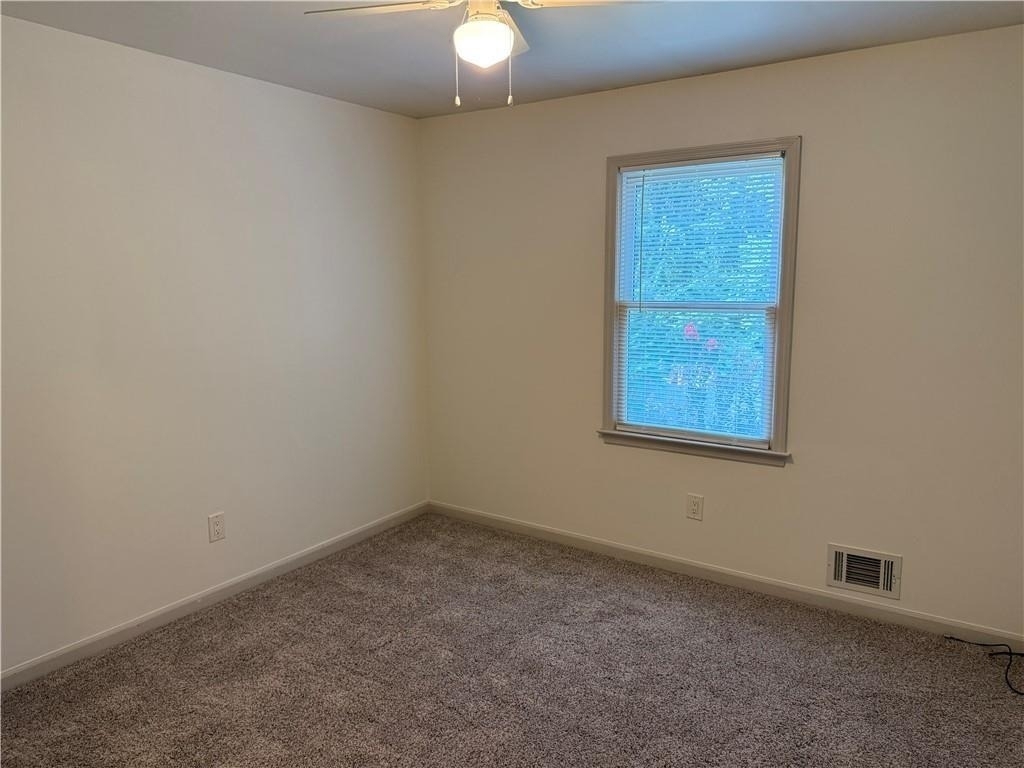 412 Hickory Walk - Photo 16