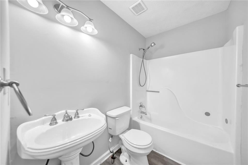 608 Wood Ridge Drive - Photo 16