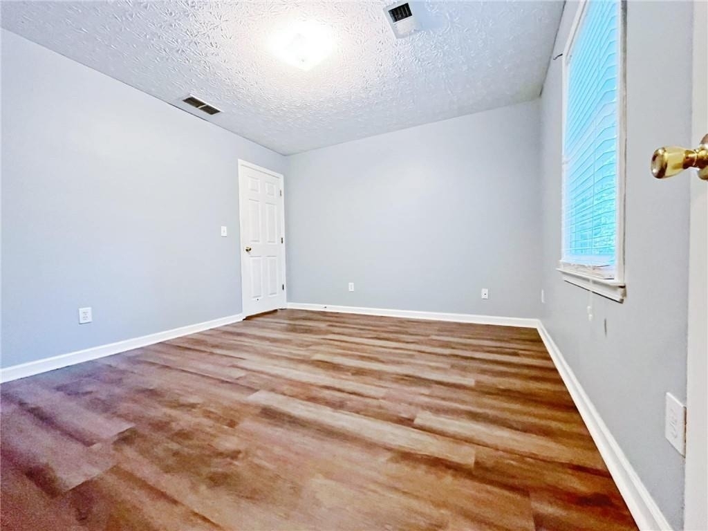 3060 Oak Meadow Drive - Photo 24