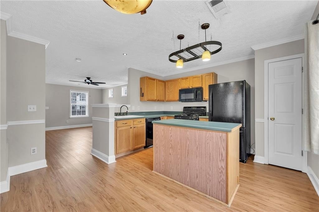 225 Osmanthus Way - Photo 2