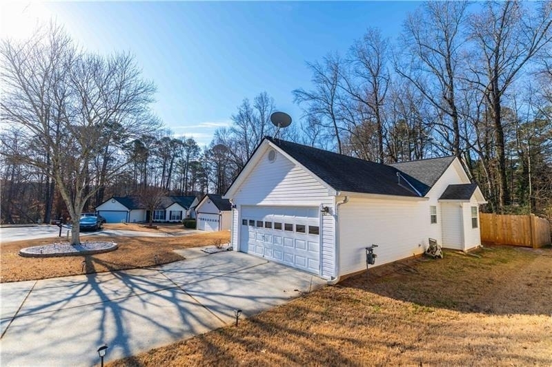 199 Amelia Creek Way - Photo 1