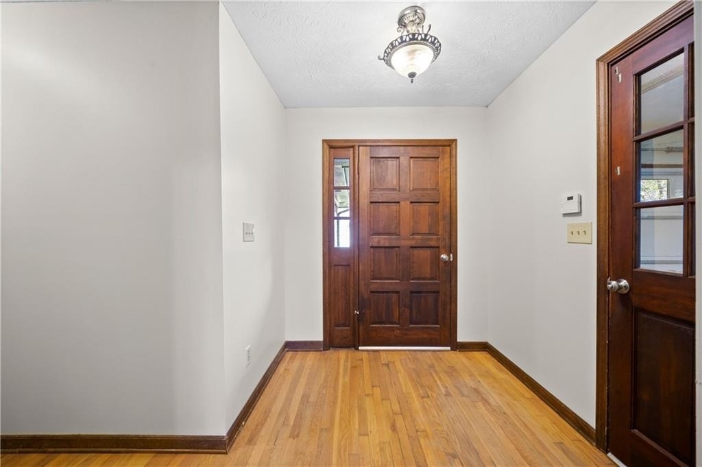 1131 Lafayette Drive Sw - Photo 5