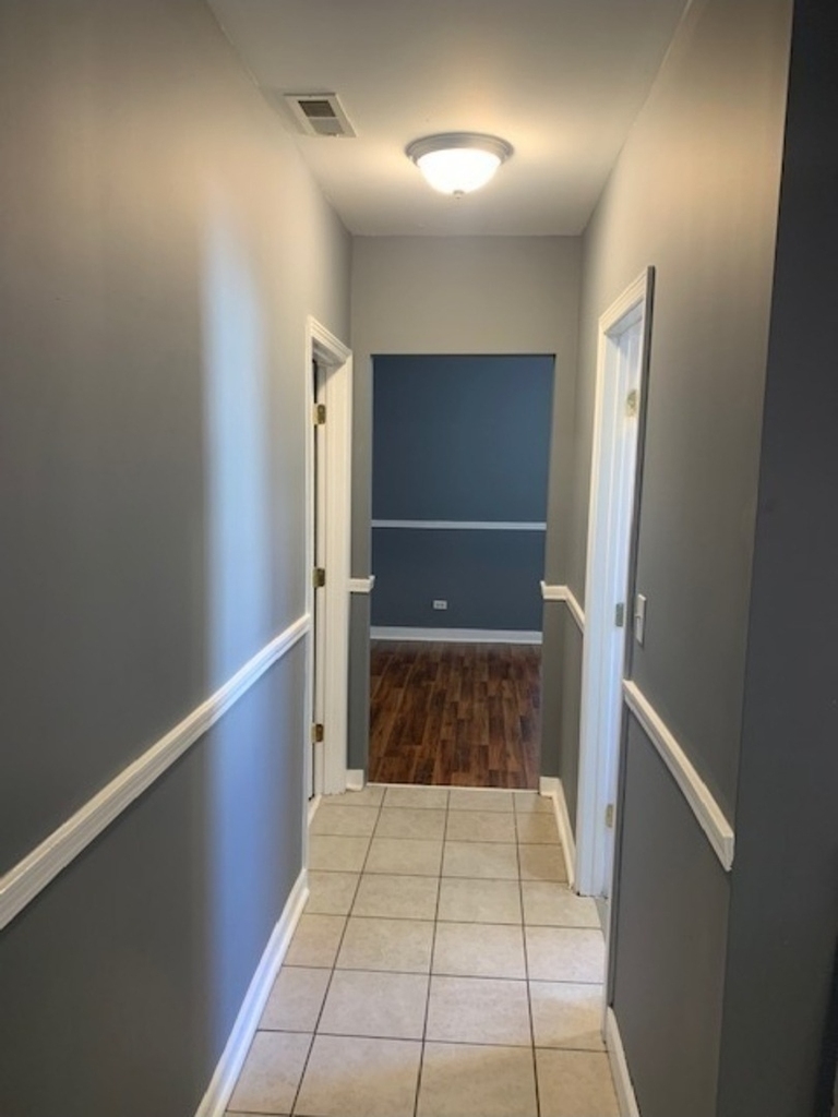 314 E 70th Street - Photo 2