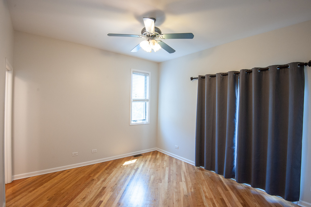 2427 W Augusta Boulevard - Photo 10