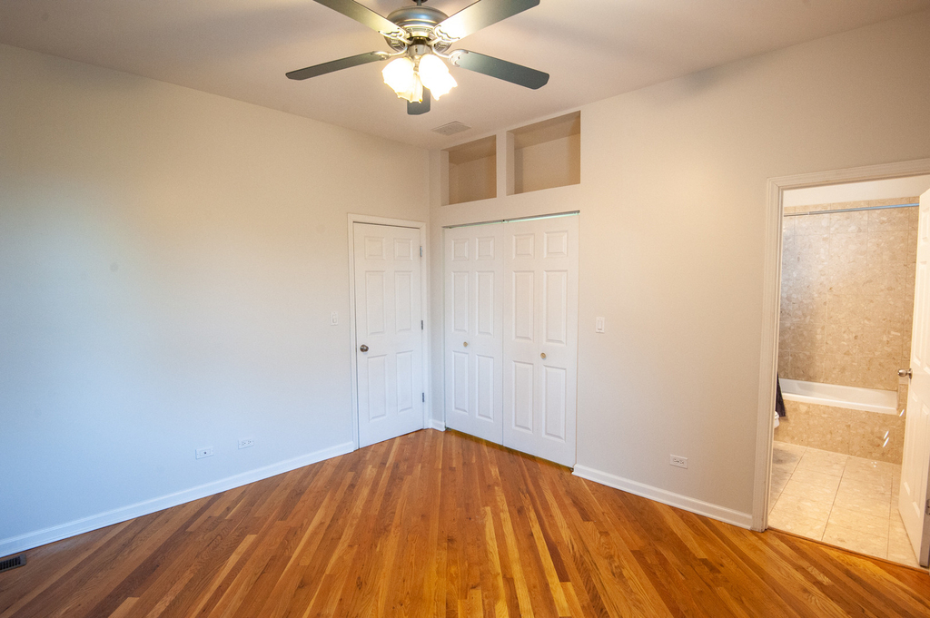 2427 W Augusta Boulevard - Photo 11