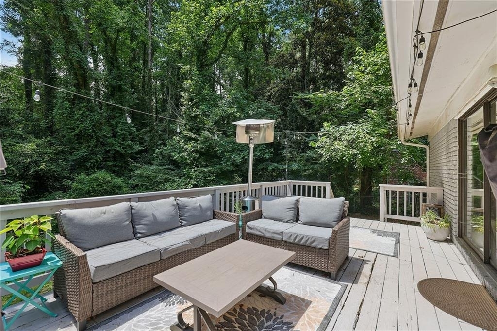 2172 Jonathon Lane Ne - Photo 18