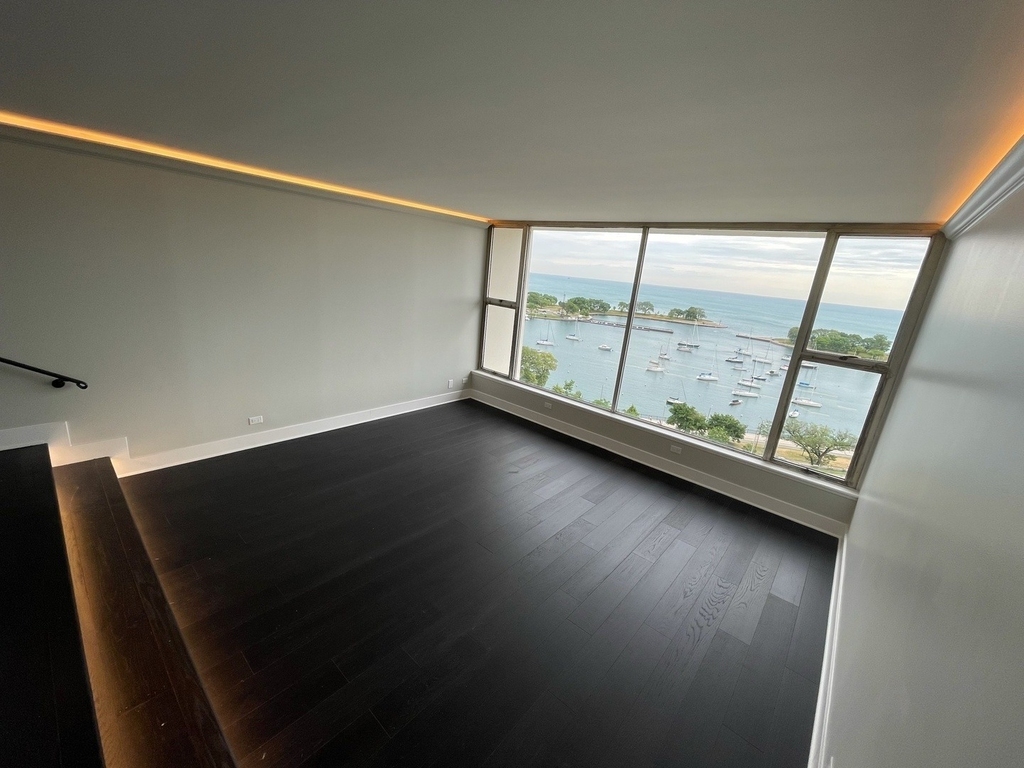 3200 N Lake Shore Drive - Photo 2
