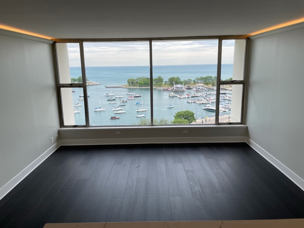 3200 N Lake Shore Drive - Photo 3