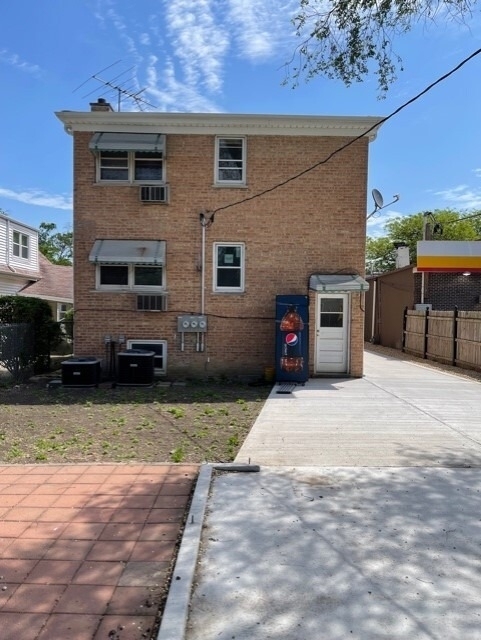 4570 N Narragansett Avenue - Photo 23