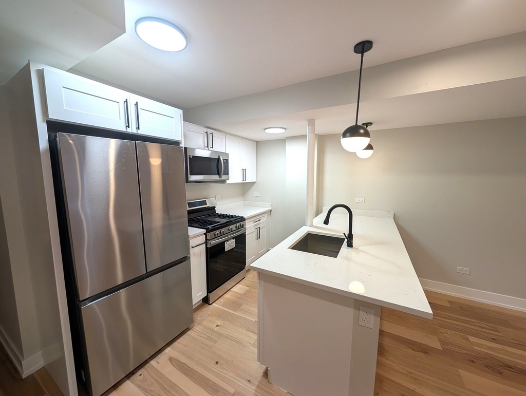 616 W Patterson Avenue - Photo 2