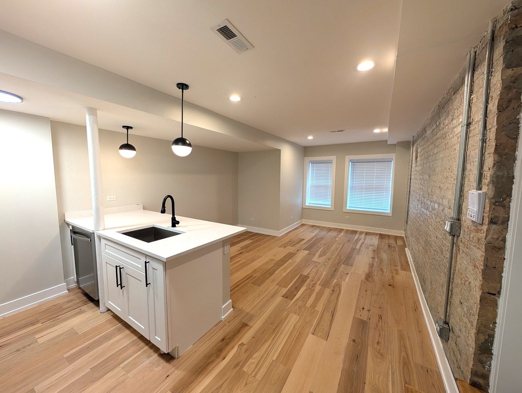 616 W Patterson Avenue - Photo 4