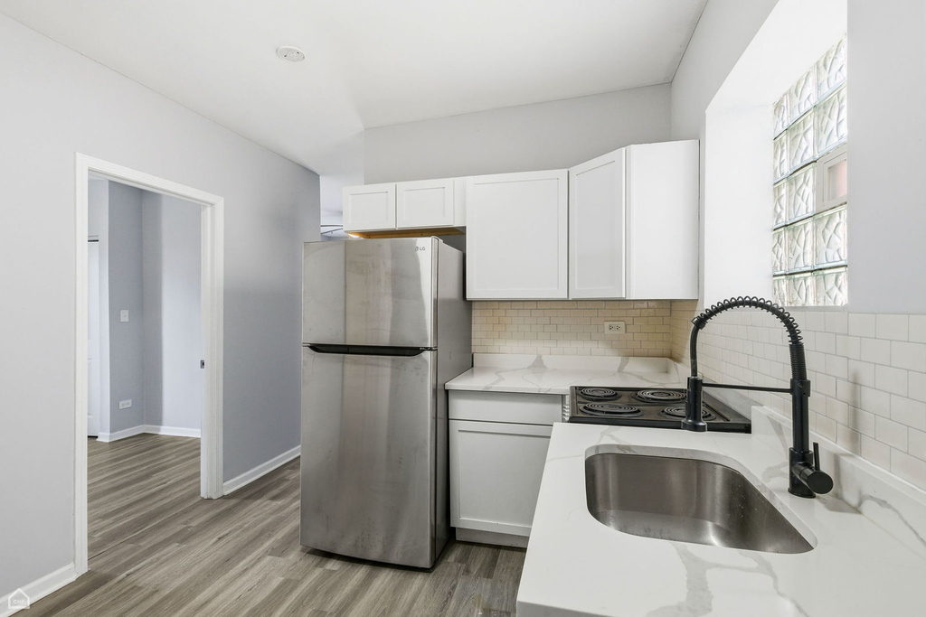 16 E 118th Place - Photo 3