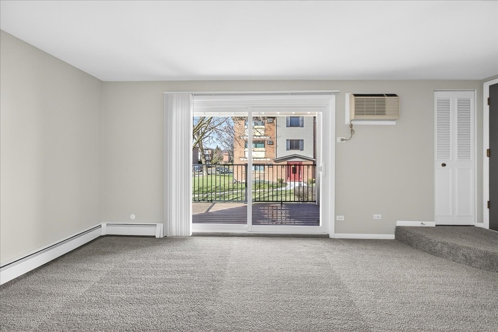 716 W 65th Street - Photo 7