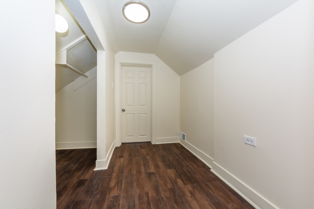 56 W 76th Street - Photo 22