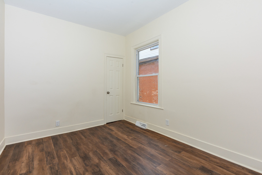 56 W 76th Street - Photo 12