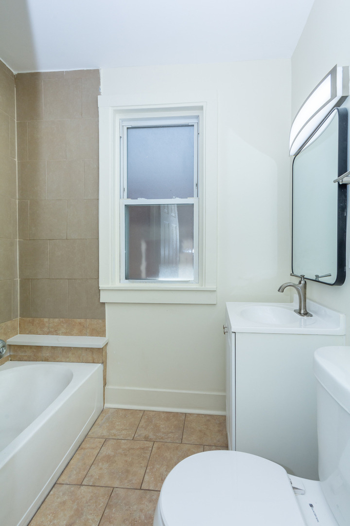 56 W 76th Street - Photo 16
