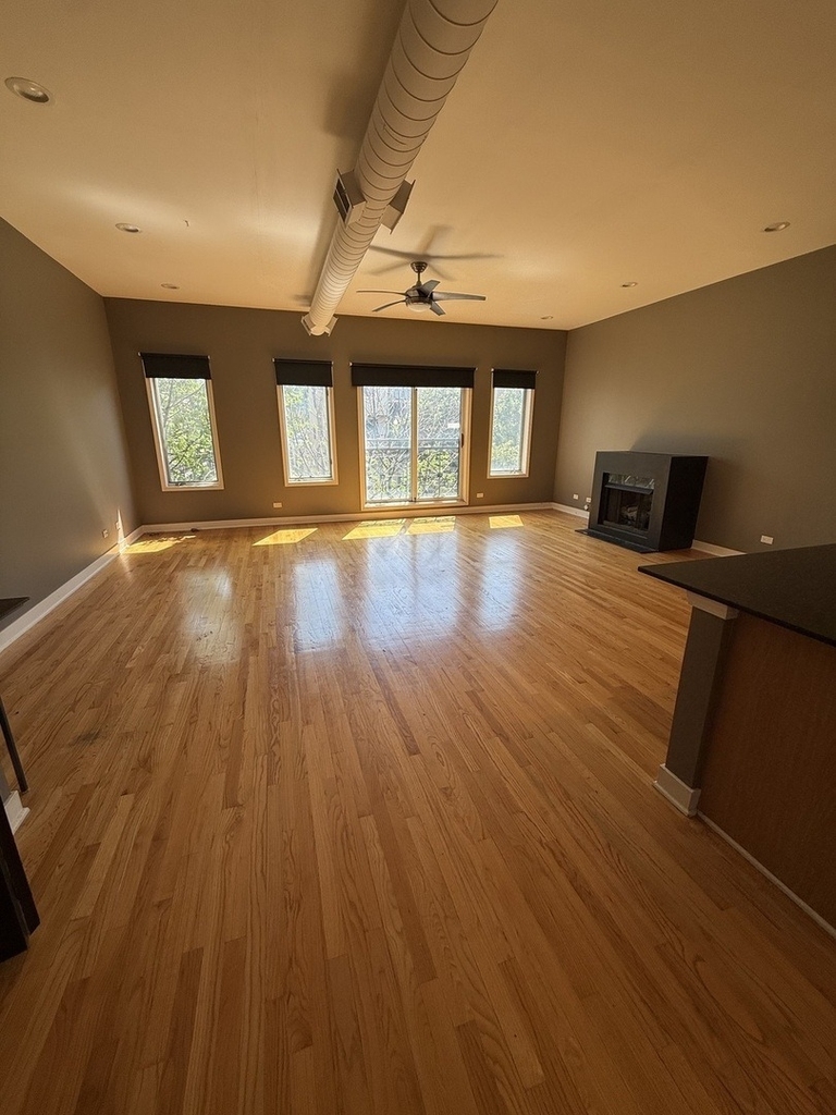 420 N Noble Street - Photo 3